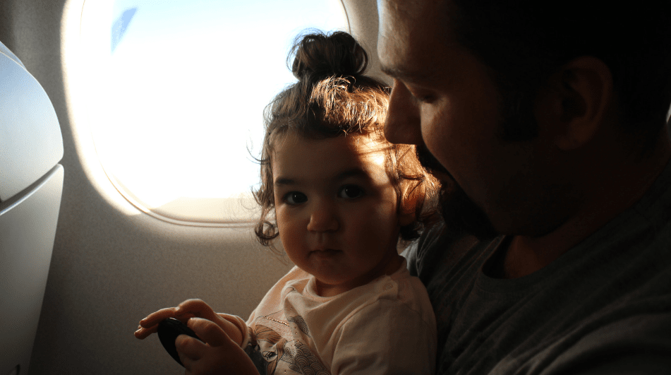 Choosing the Right Airplane Seats when Flying with a Baby